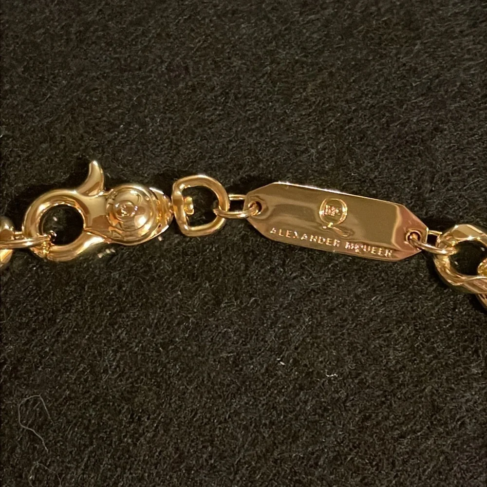 Alexander McQueen Gold Razor Blade Chain Bracelet - Picture 2 of 5